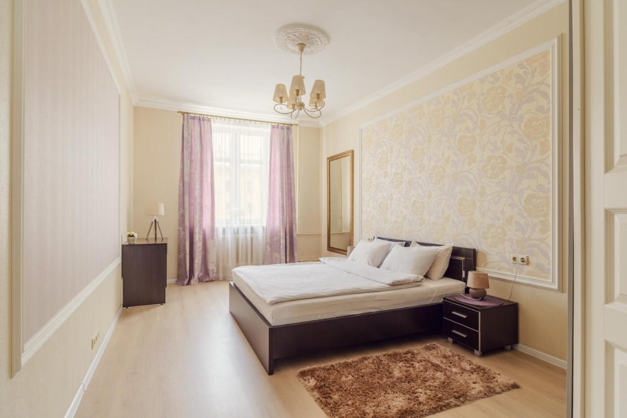 Lux Apartments Lenina Minsk Extérieur photo